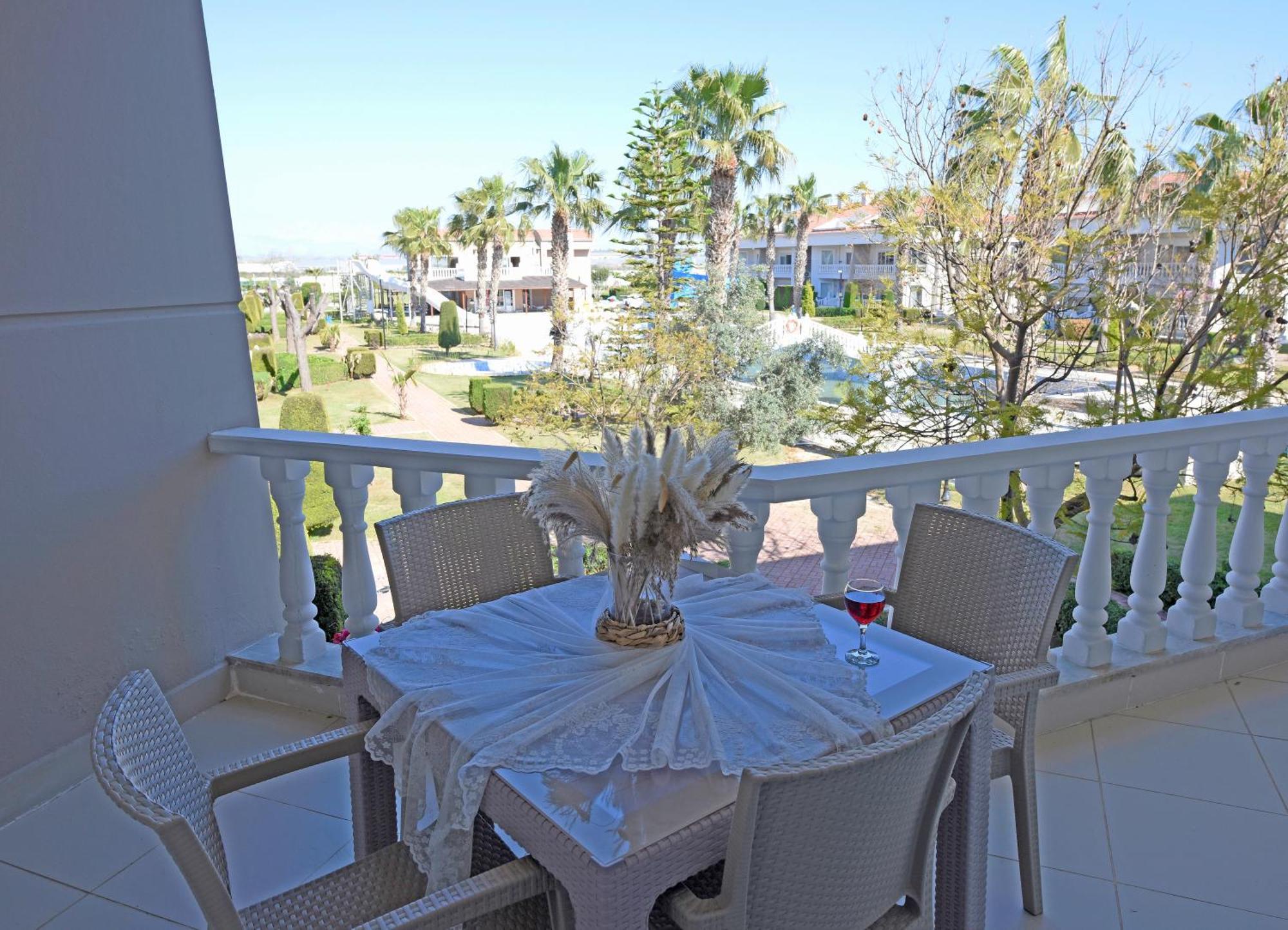 Bluehomes Villas Belek Eksteriør billede